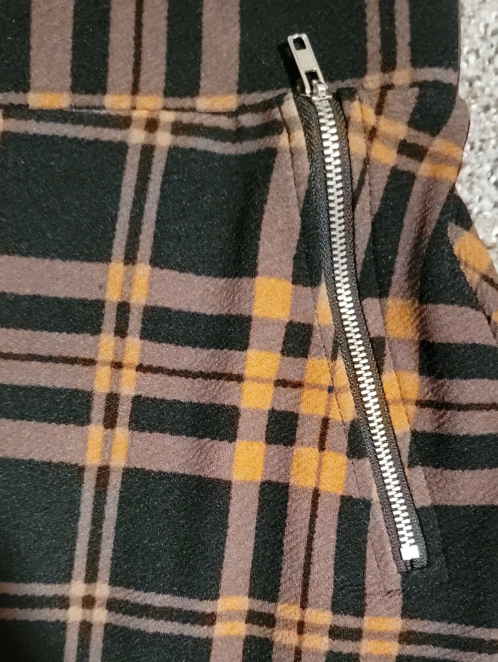 Le Lis Black & Tan Plaid Mini Skirt with Zip Pockets